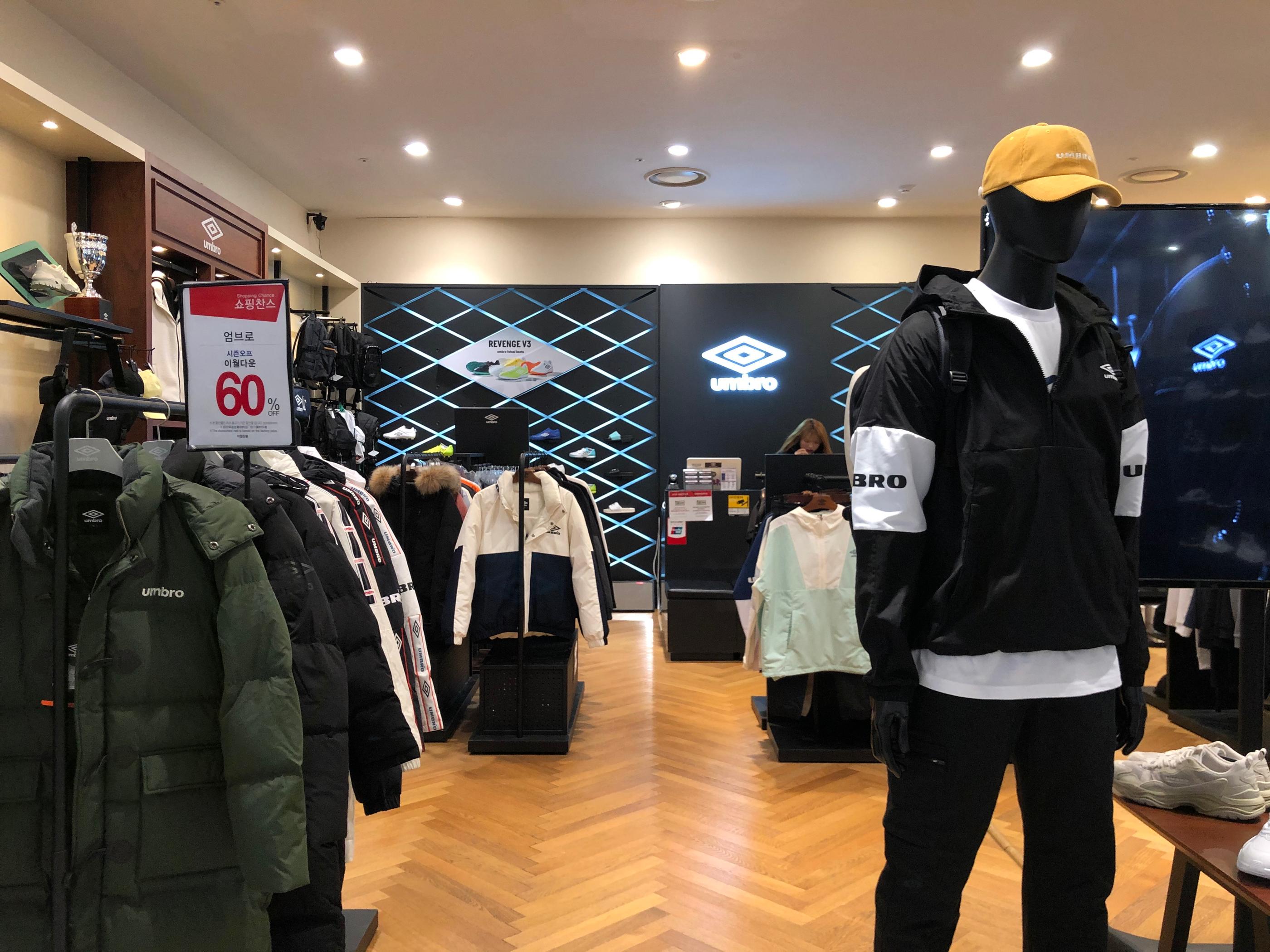 ลดราคาเหลือครึ่งเดียว! Mario Outlet ในโซล ราคาประหนึ่งอันเดอร์กราวน์ช้อปปิ้ง บอกได้คำเดียวว่าคุ้ม!